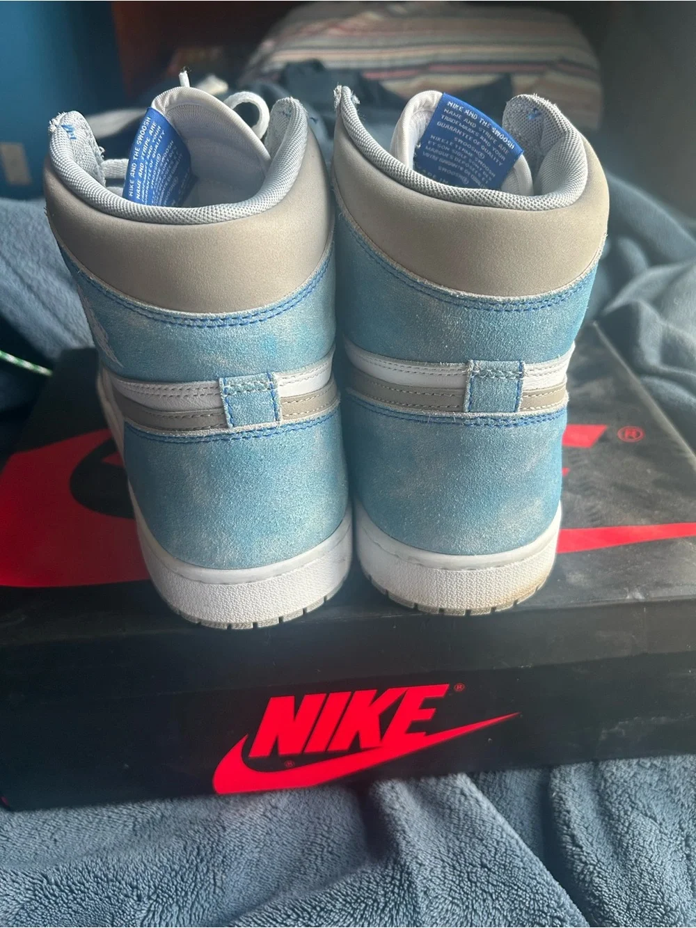 Jordan Air Jordan 1 High White Light Blue Gray Suede